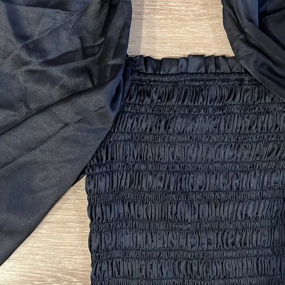 Navy Blue Smocked Dress - Picture 4 of 5